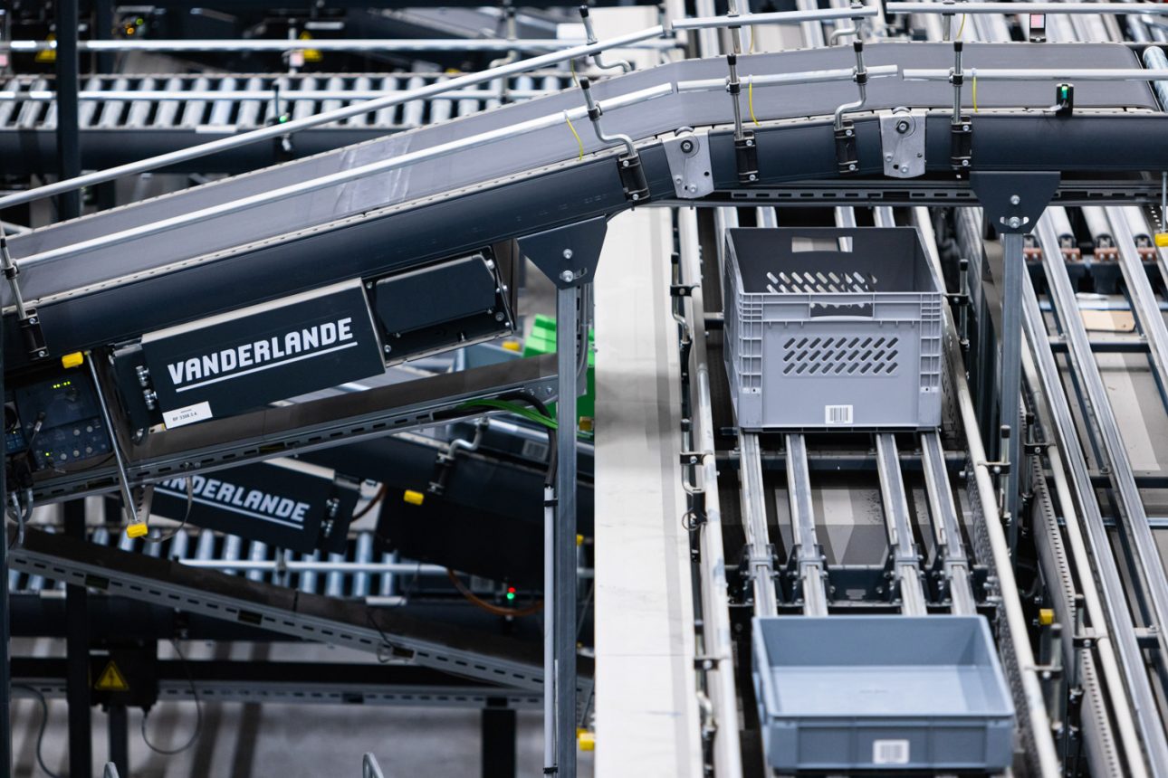 web_Vanderlande_Udea267